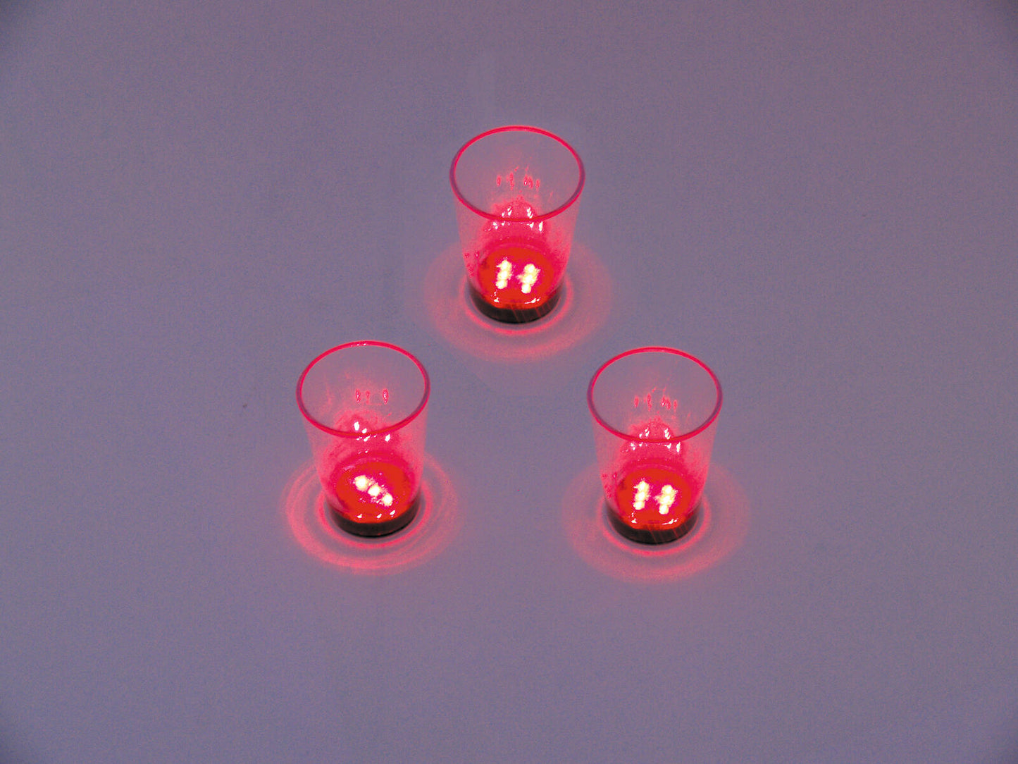 EUROPALMS LED-Glas 2cl mit Würfelspiel rot 3x
