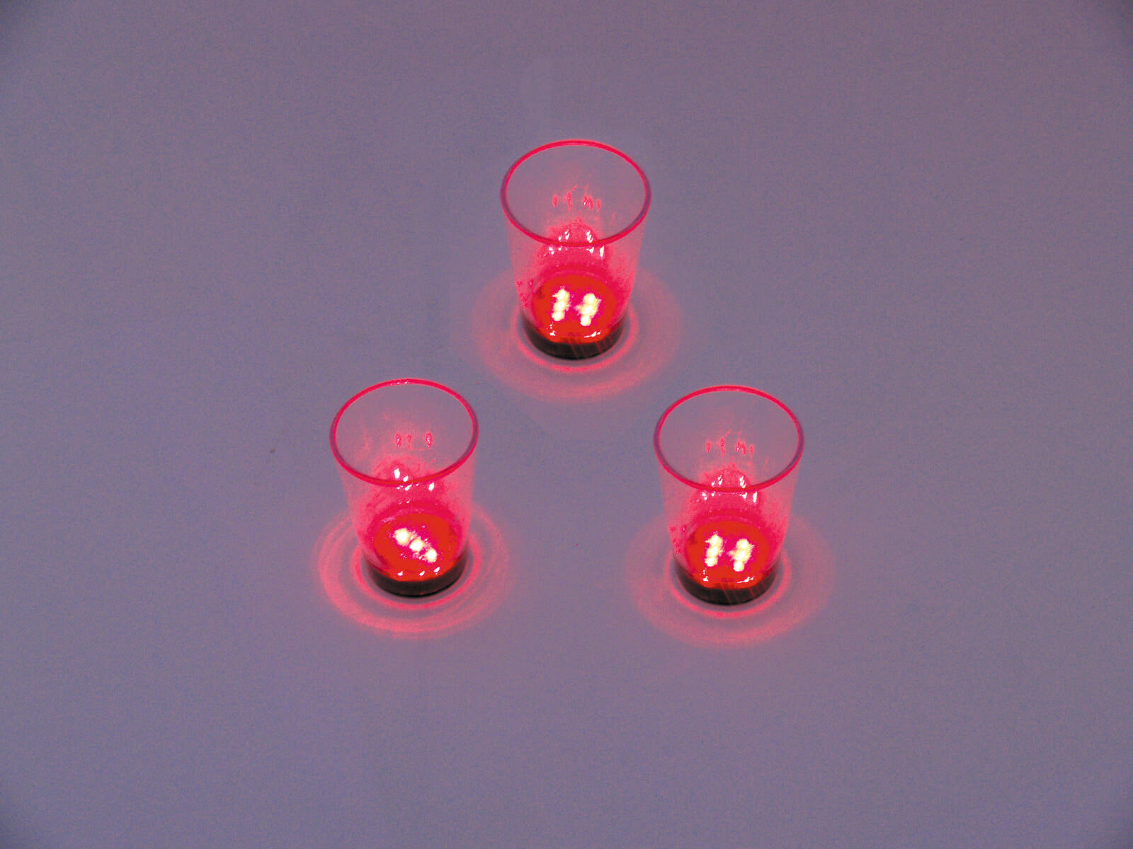 EUROPALMS LED-Glas 2cl mit Würfelspiel rot 3x