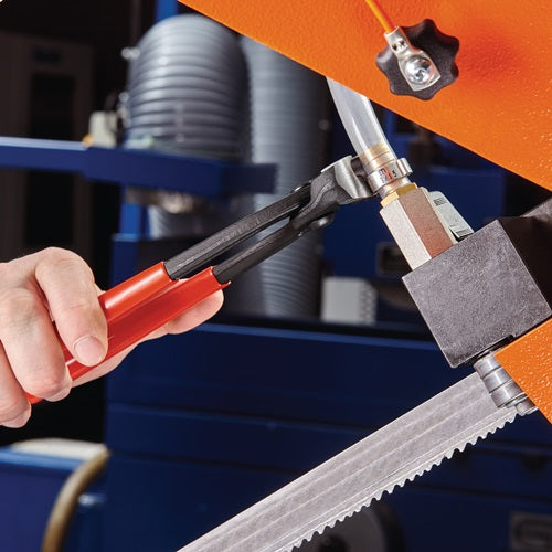 Ohrklemmenzange Gesamtlänge 220 mm Kopf schwarz atramentiert Kunststoff-Überzug seitliche Pressnase KNIPEX – Ansicht 5