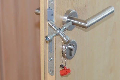 Schaltschrankschlüssel 820 M03 13 Funktionen mit Bitadapter SCHUEBO – Ansicht 5