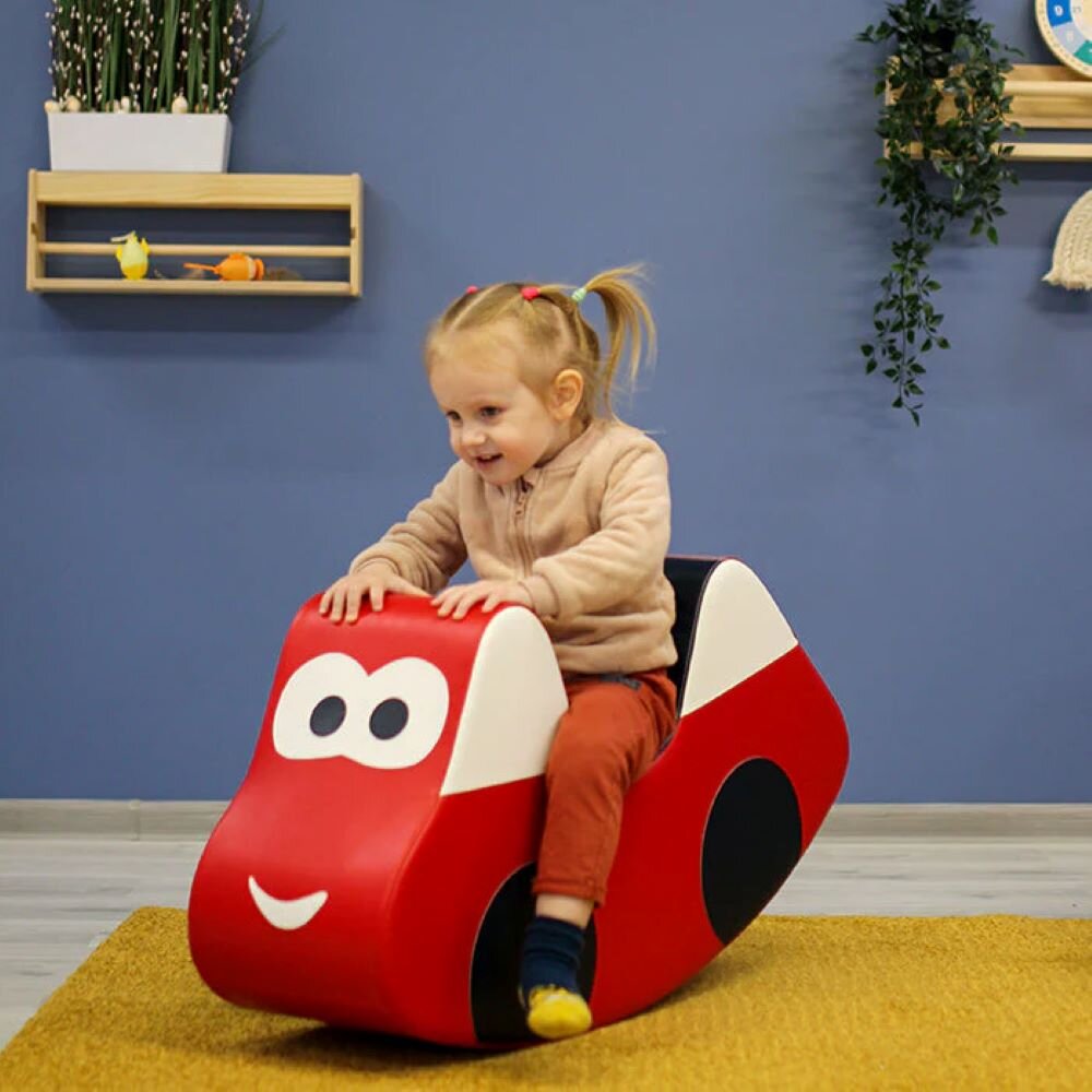 IGLU Rocker Car Kinderschaukel/Wippe aus Schaumstoff im Auto Design in Rot für Kinder – Ansicht 2